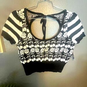 MAEVE Cropped feminine sweater, NWT! Size Medium